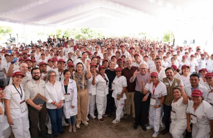 Sheinbaum impulsa salud visual para adultos mayores desde Michoacán