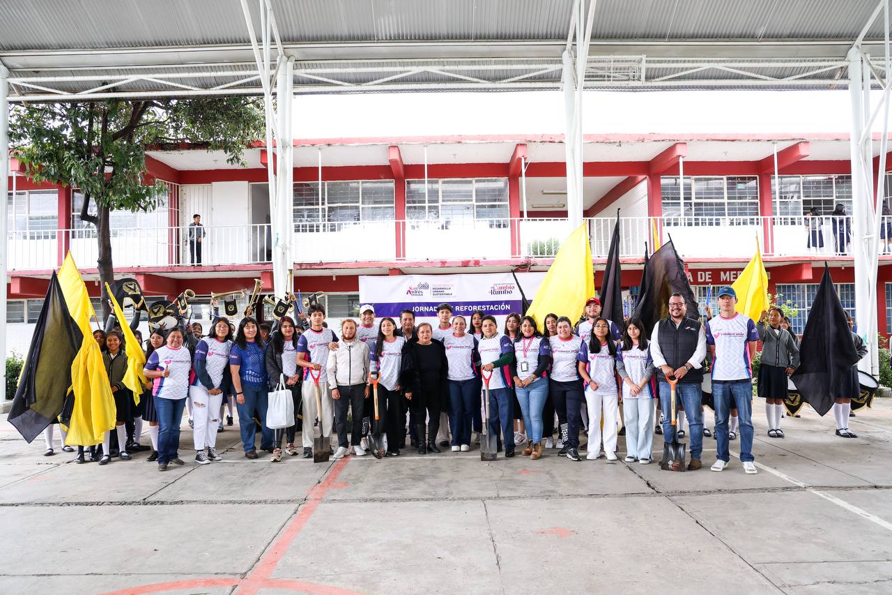 Refuerzan acciones verdes con reforestación en escuela de San Luis Tehuiloyocan