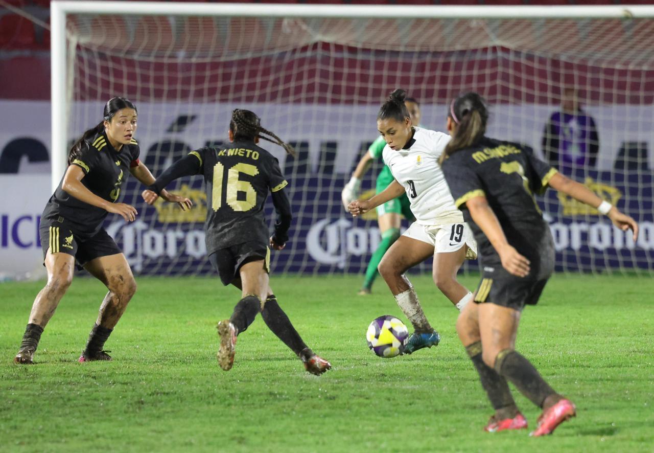 Tlaxcala celebra triunfo de la Selección Femenil ante Uruguay 1-0