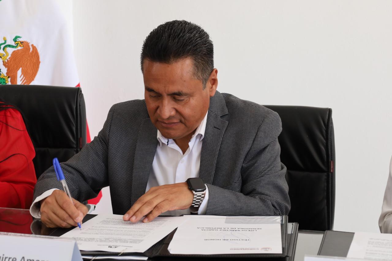 Para el desarrollo de estudiantes, firma Coronango convenio con la UAM