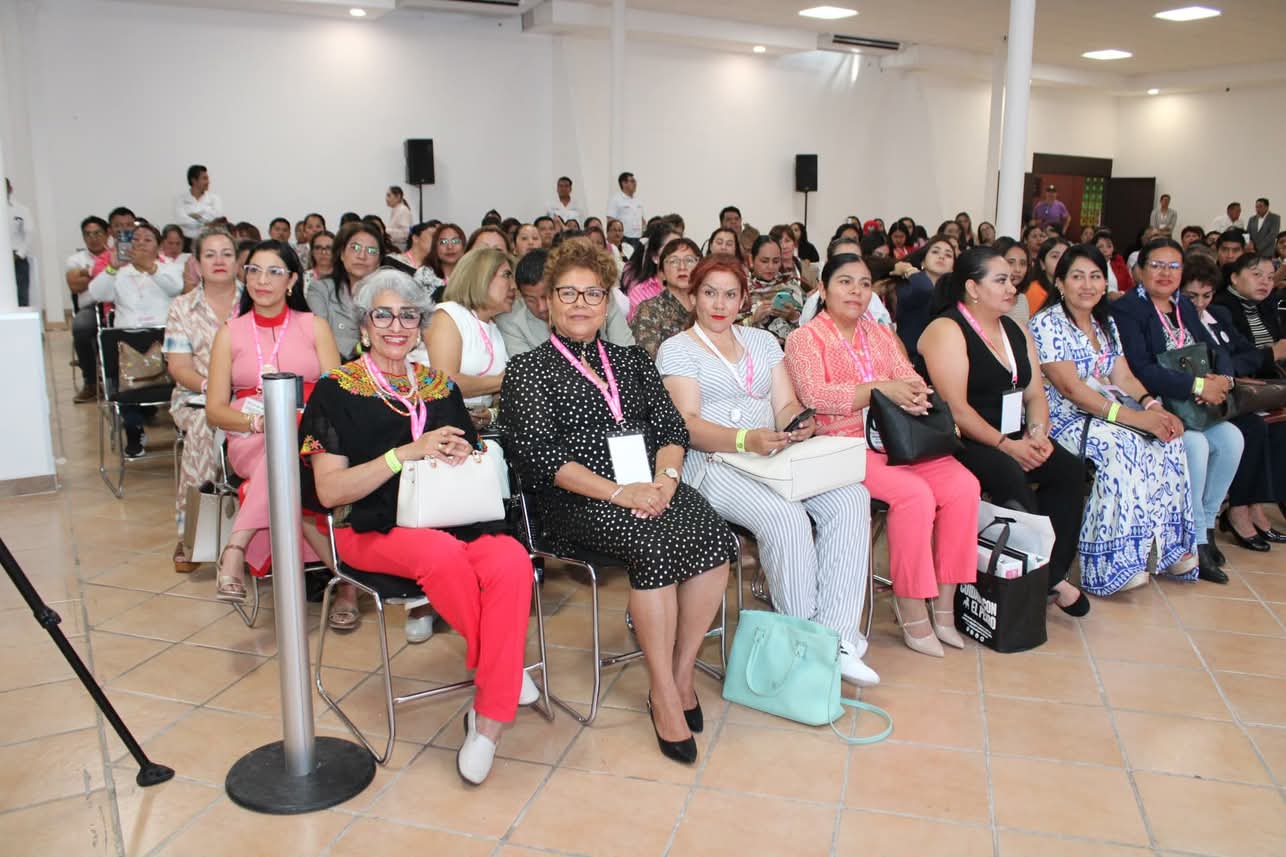 Participa Tere Alfaro en Encuentro Estatal del Sistema DIF