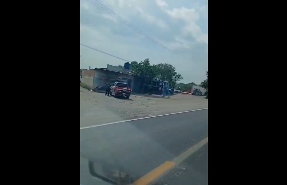 Hallan cuerpo con signos de violencia en Yehualtepec