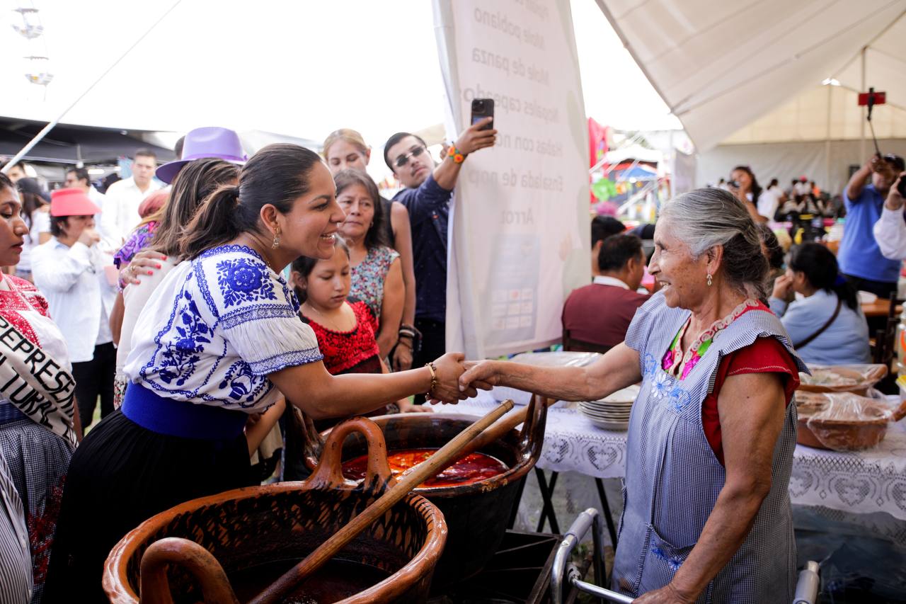 Inaugura Lupita Cuautle 29ª Feria del Nopal en San Bernardino Tlaxcalancingo