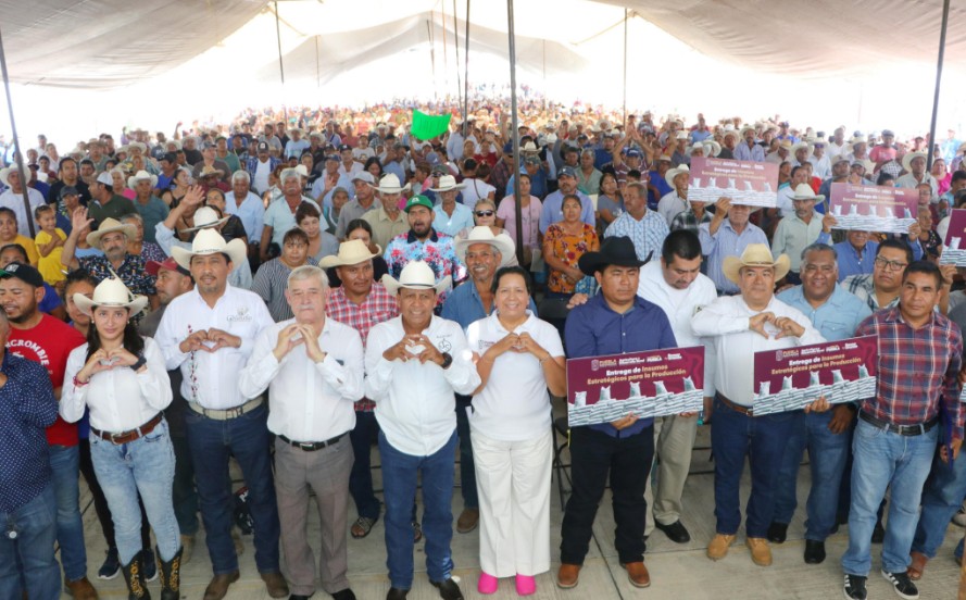Más de 4,500 productores reciben apoyo en Puebla