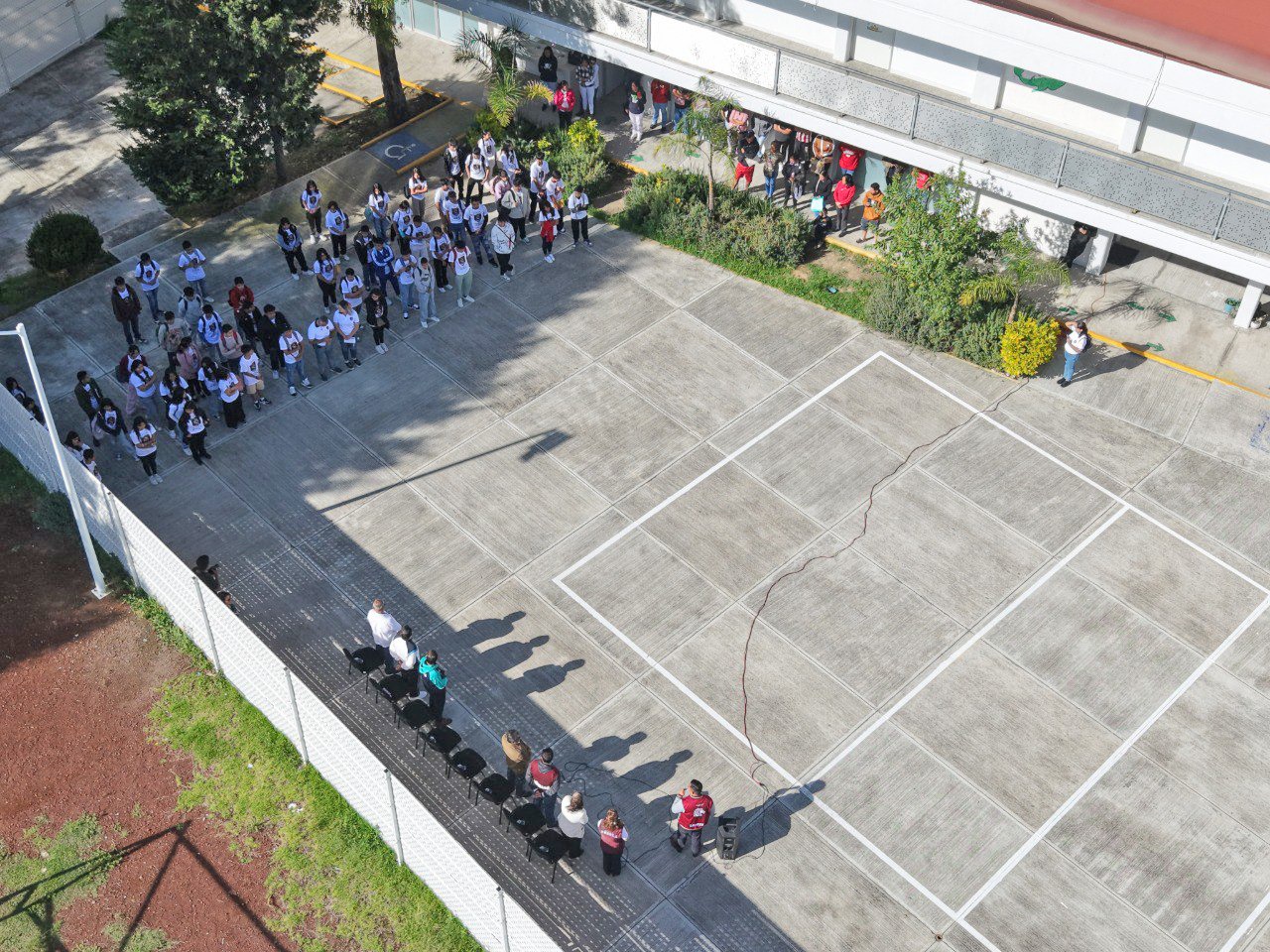 Mi administración está a favor de la educación y de la juventud: Omar Muñoz 