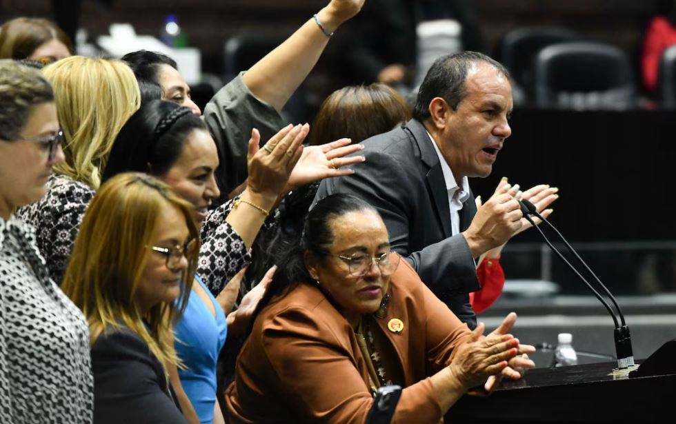 Colectivos feministas exigen desafuero de Cuauhtémoc Blanco por acusación de abuso sexual