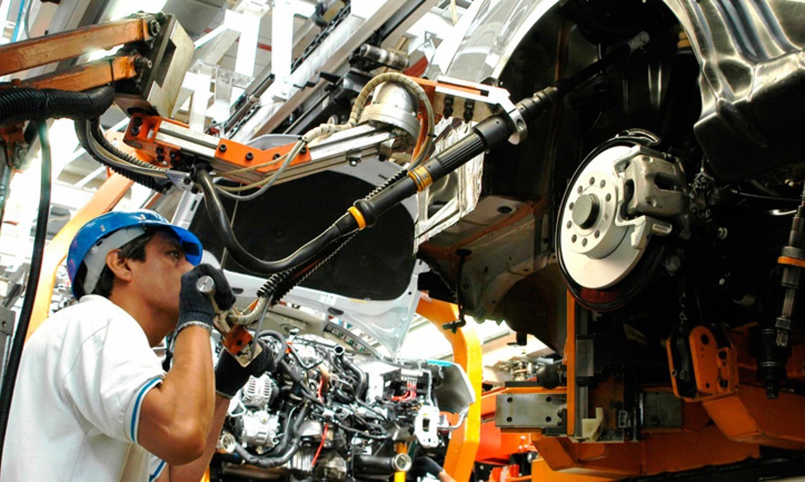 Industria automotriz respalda a México frente a aranceles de EU