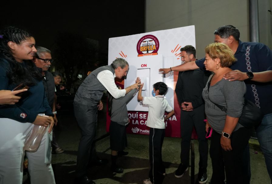 San Pedro estrena alumbrado LED con el programa Puebla Brilla