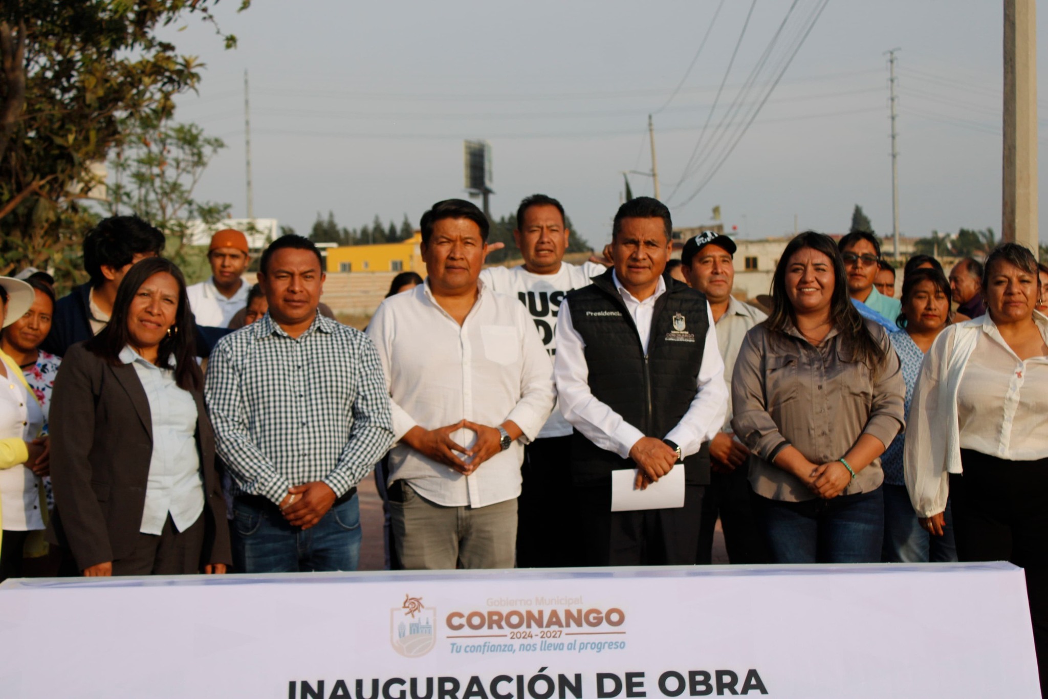 inaugura aa adoquinamiento miahuacan 4