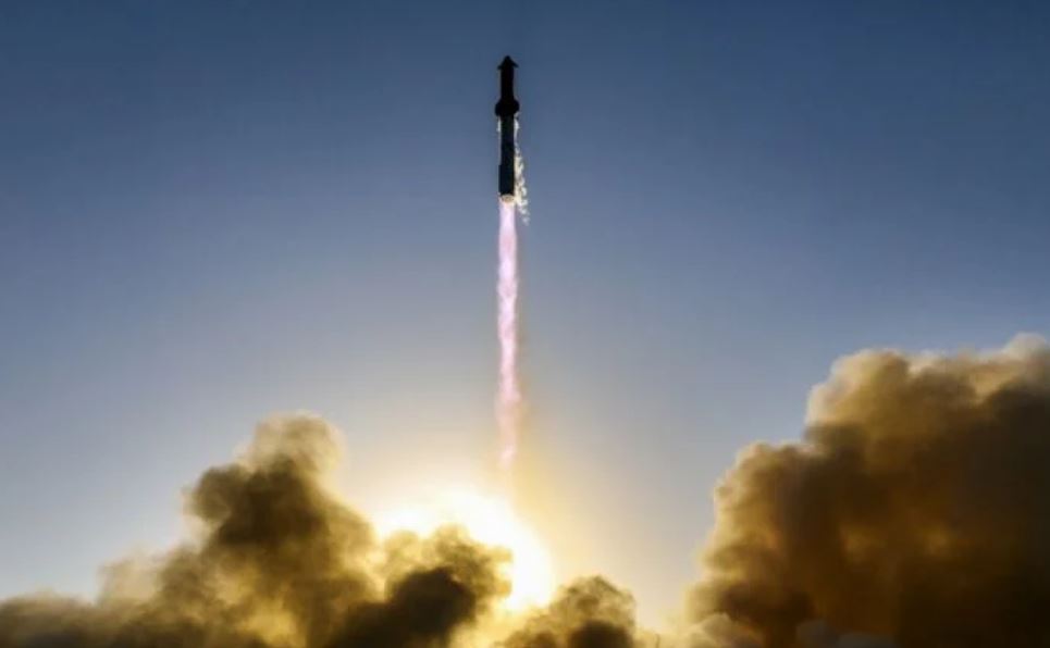 Cohete Starship de SpaceX explota en pleno vuelo y deja escombros en Florida