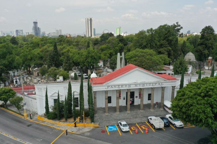 Ayuntamiento de Puebla invertirá 1.5 millones de pesos en carroza fúnebre y horno crematorio