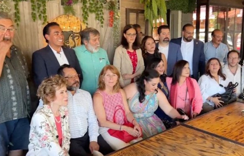 Tatiana Clouthier refuerza vínculos con la comunidad mexicana en California