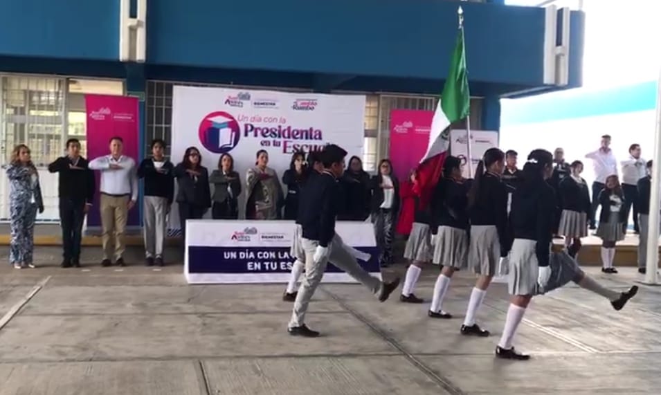 Refrenda Guadalupe Cuautle su compromiso con la educación en San Andrés Cholula