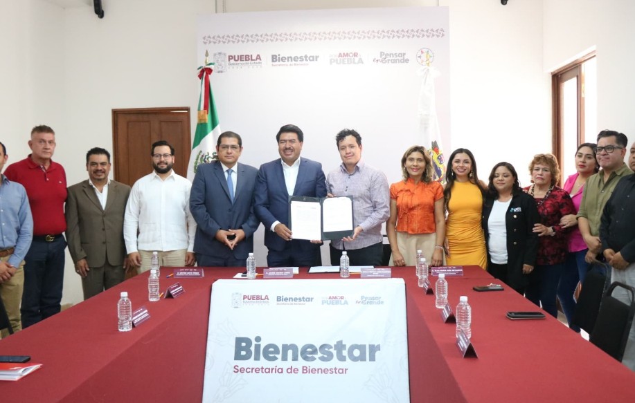 Puebla fortalece alianzas con universidades para combatir la pobreza