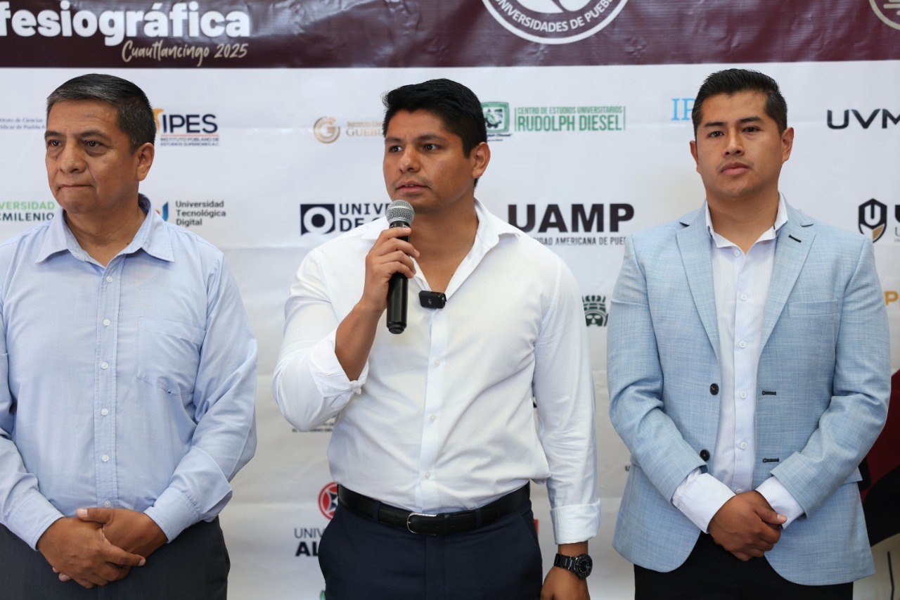 primera feria profesiográfica cuautlancingo 3