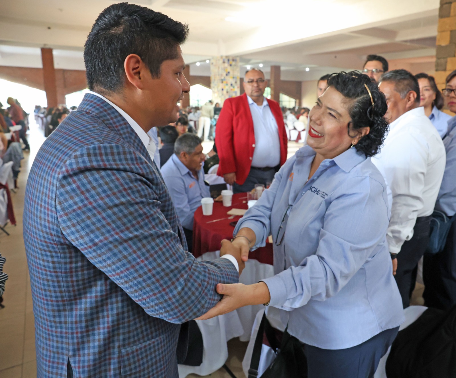 Reconoce Omar Muñoz labor docente como constructora del presente y futuro de la comunidad 