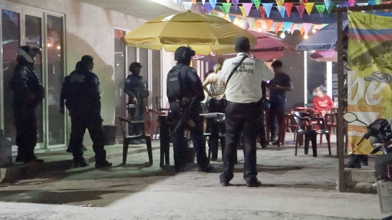 Aseguran a 9 migrantes colombianos en Cuautlancingo durante operativo interinstitucional