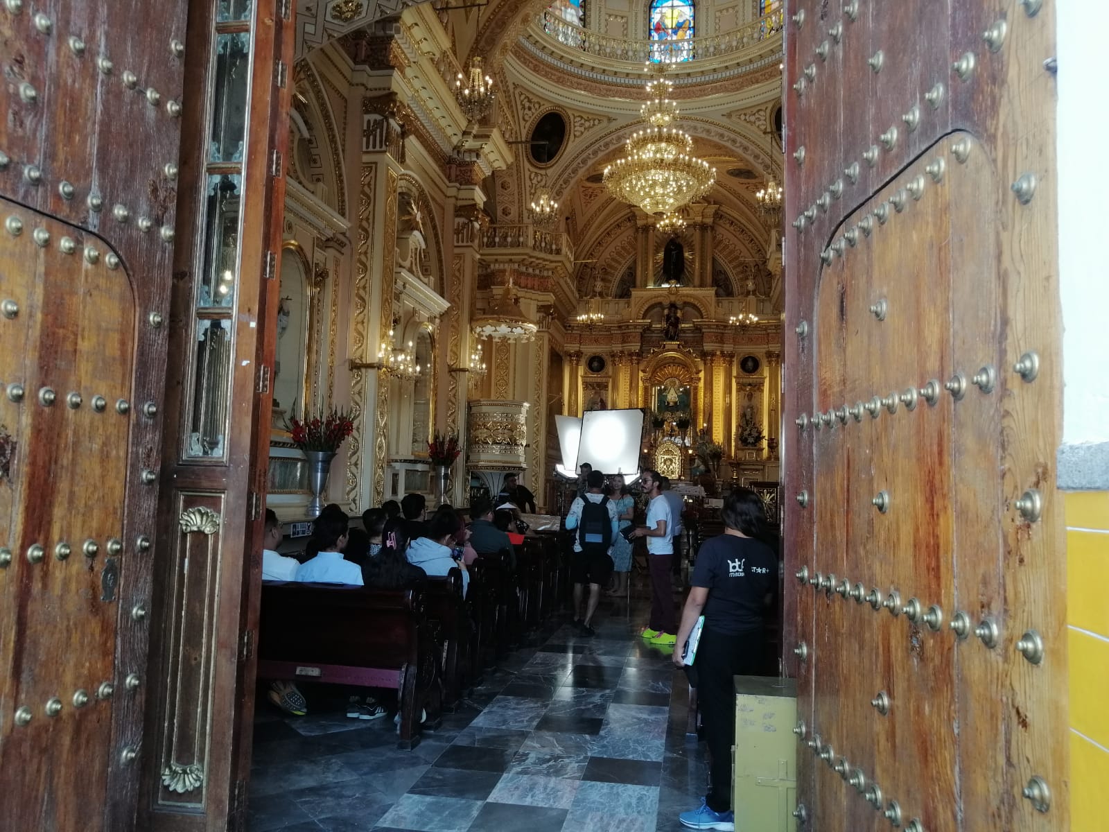 San Pedro Cholula, escenario de “Los Hilos del Pasado”, la nueva telenovela del Güero Castro