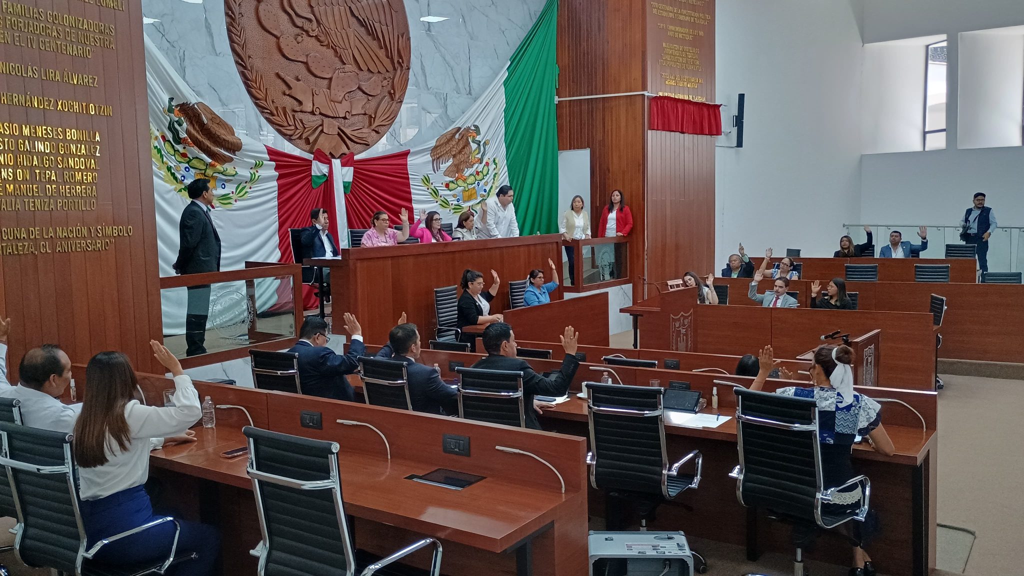 Tlaxcala dona terrenos a INFONAVIT para construir miles de viviendas
