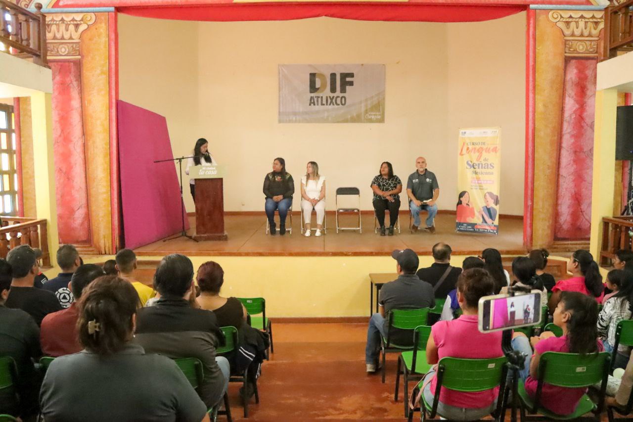 Atlixco promueve inclusión con curso gratuito de Lengua de Señas