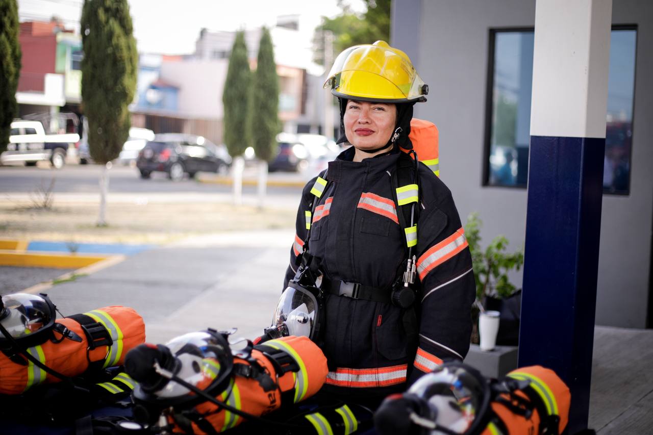 Fortalece Lupita Cuautle a cuerpos de emergencia para salvaguardar vidas en San Andrés Cholula
