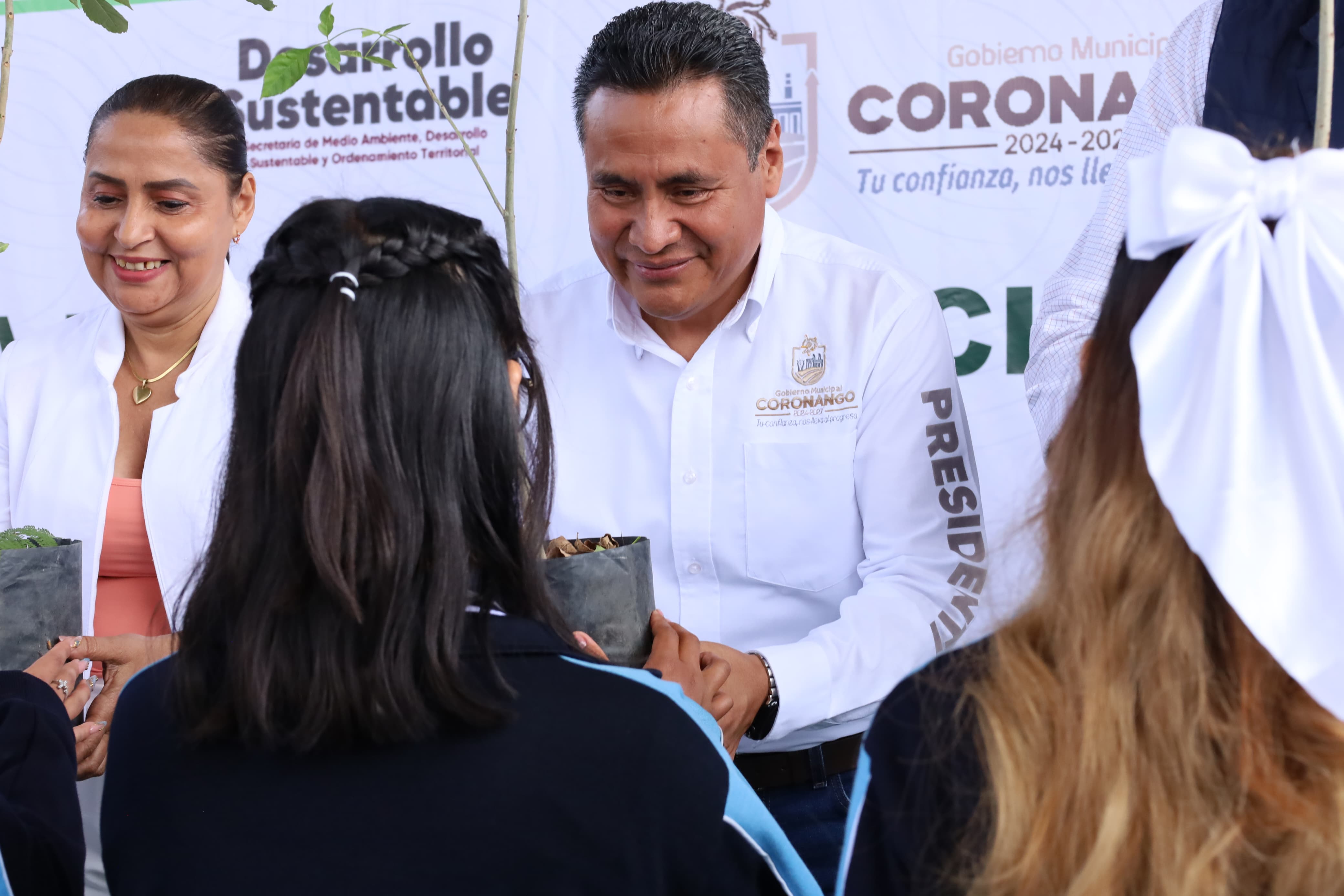 Con jornada de reforestación, Armando Aguirre impulsa desarrollo sustentable en Coronango