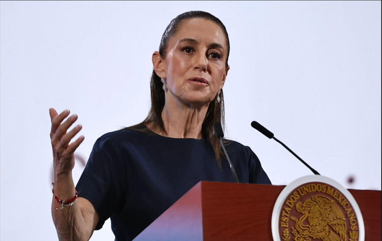 Sheinbaum crítica a la CNTE por amenazas contra el INE y bloqueos