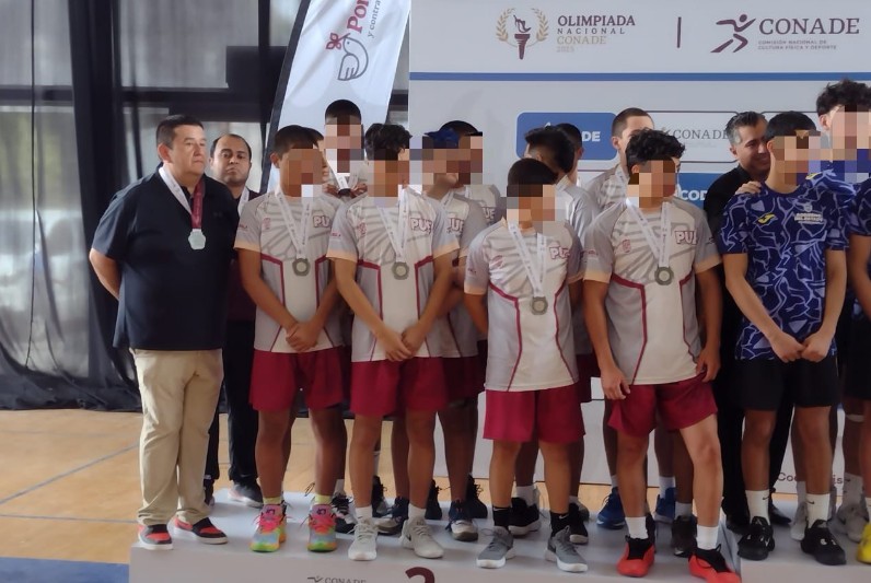 Puebla obtiene medalla de plata en básquetbol varonil 15-16 en la CONADE 2025