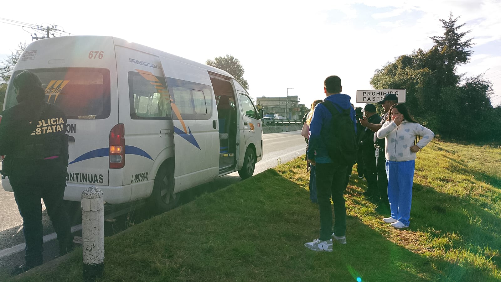 Con violencia y disparos, asaltan unidad de ATAH en la Tlaxcala-Texmelucan; un policía intentó frustrar el atraco