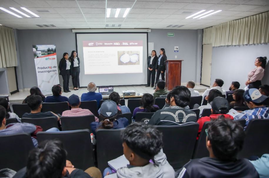 Estudiantes de UTTECAM destacan con artículo científico sobre la cebolla