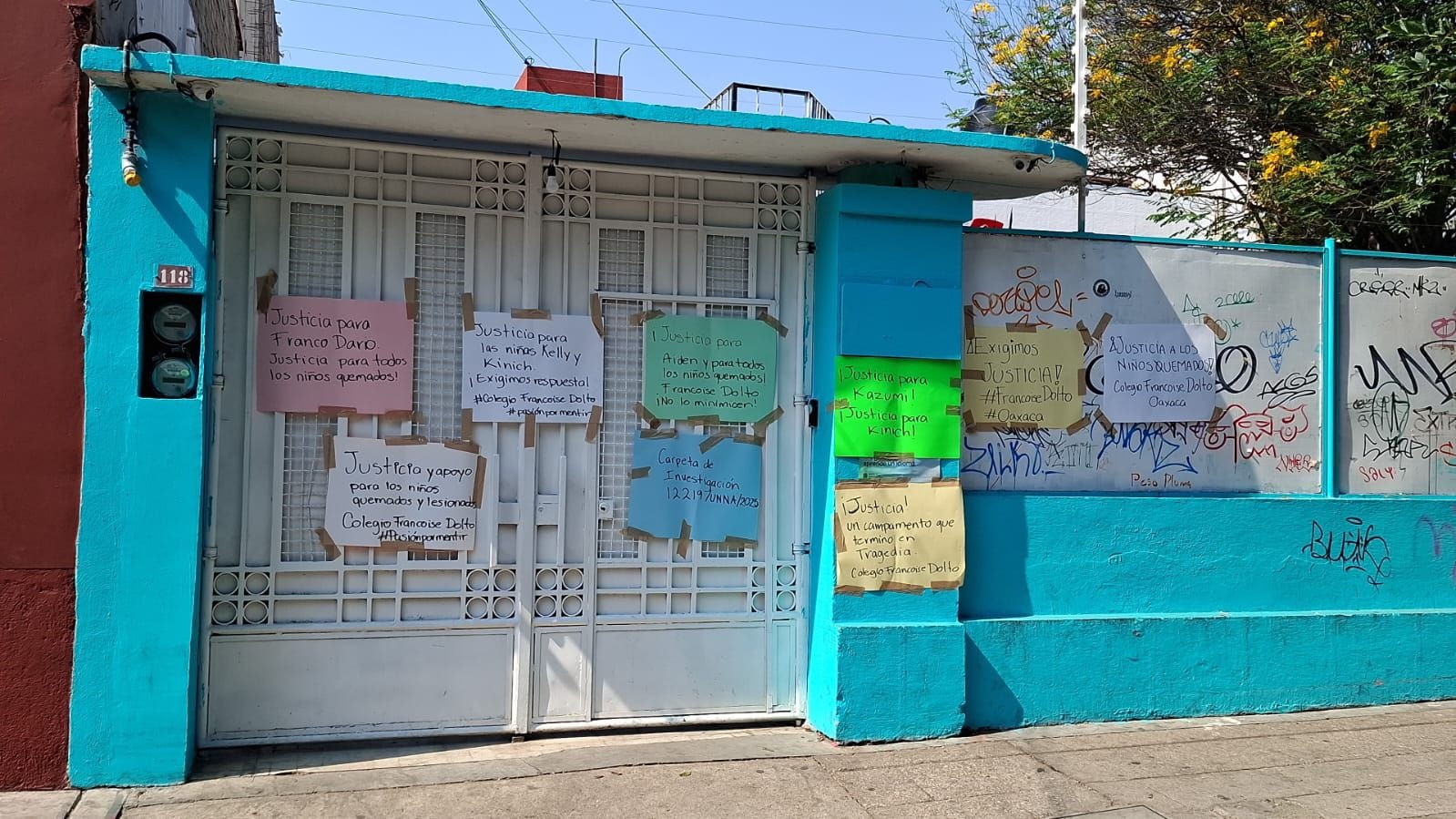 Padres exigen justicia tras quemaduras graves en escuela de Oaxaca