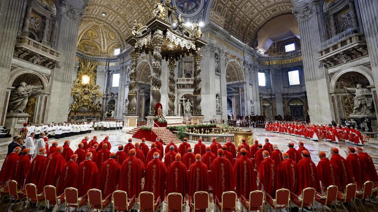 Todo listo para el cónclave del 7 de mayo: cardenales ya en Roma