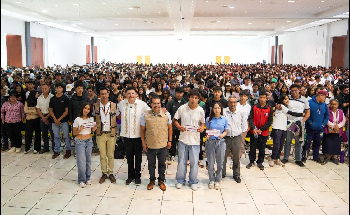 Beneficia Gobierno Federal a más de dos mil estudiantes en Tlaxcala