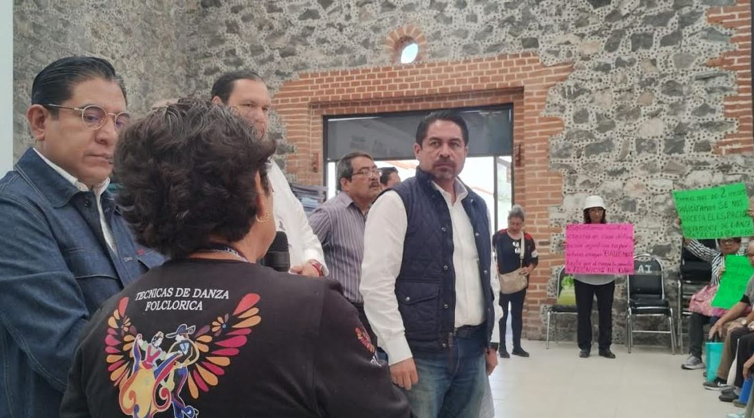 Atención inmediata y diálogo directo con adultos mayores