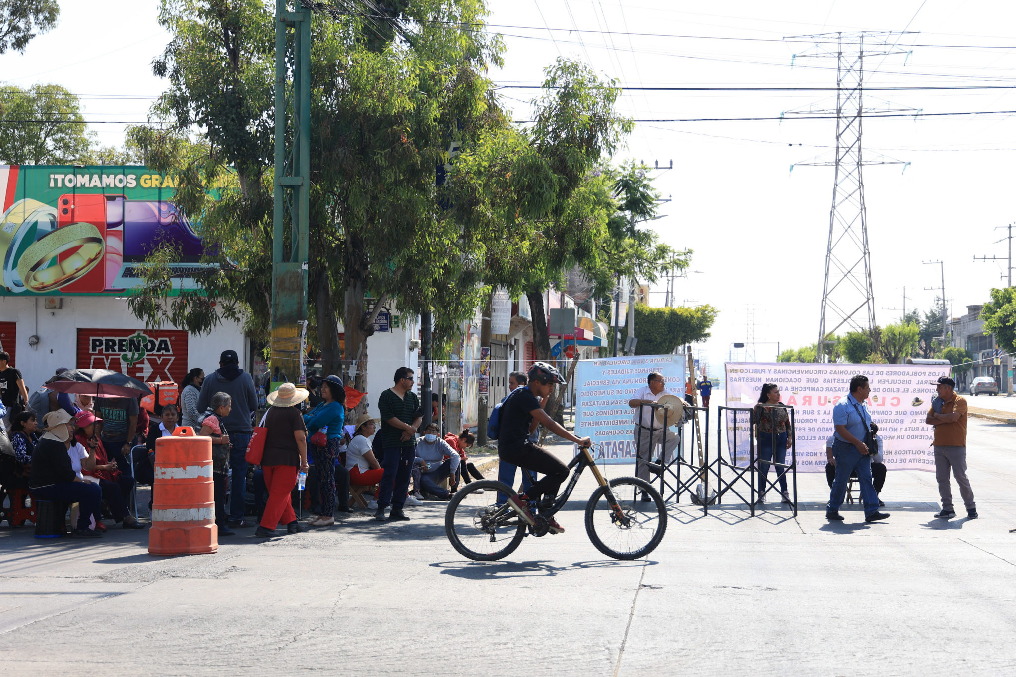 Ejidatarios bloquean Valsequillo y Las Torres por pago de tierras; advierten más cierres