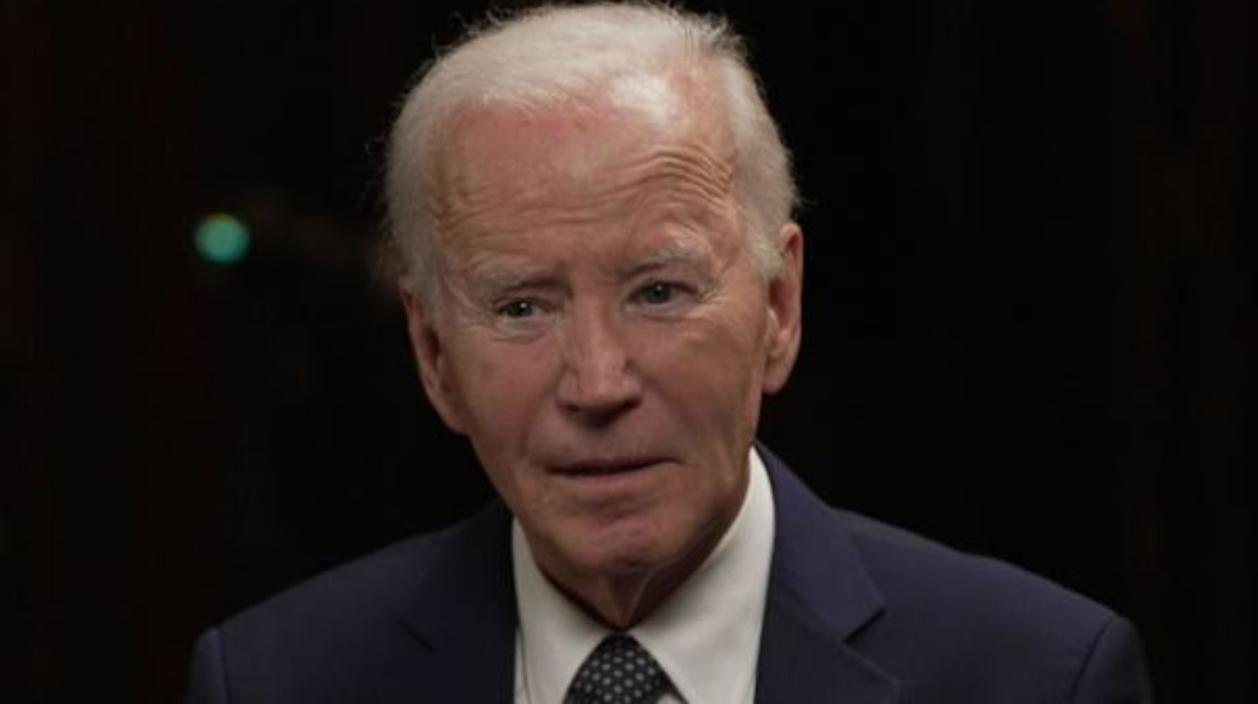 Biden acusa a Trump de presionar a Ucrania para ceder territorio