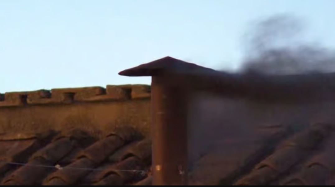 Primera votación del cónclave concluye sin Papa: fumata negra en el Vaticano