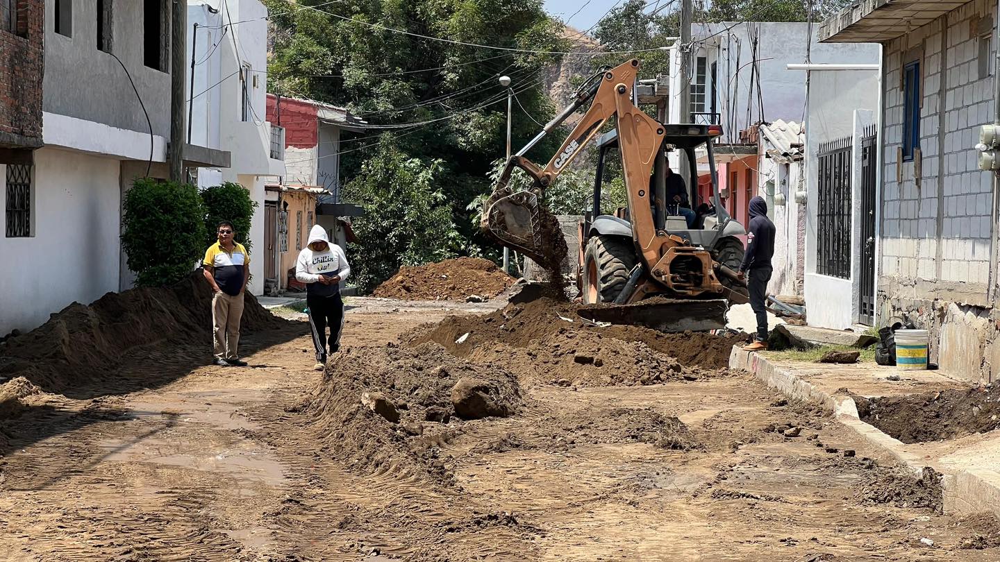 Ariadna Ayala inicia obra con sentido social en Metepec, Atlixco