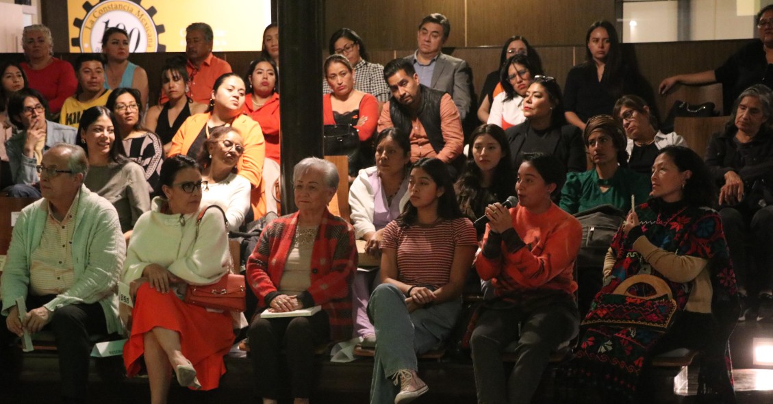 Un escenario donde la voz femenina toma espacio y peso real