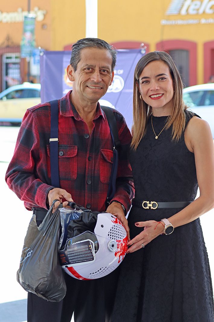 entregan cascos a motociclistas spch 3