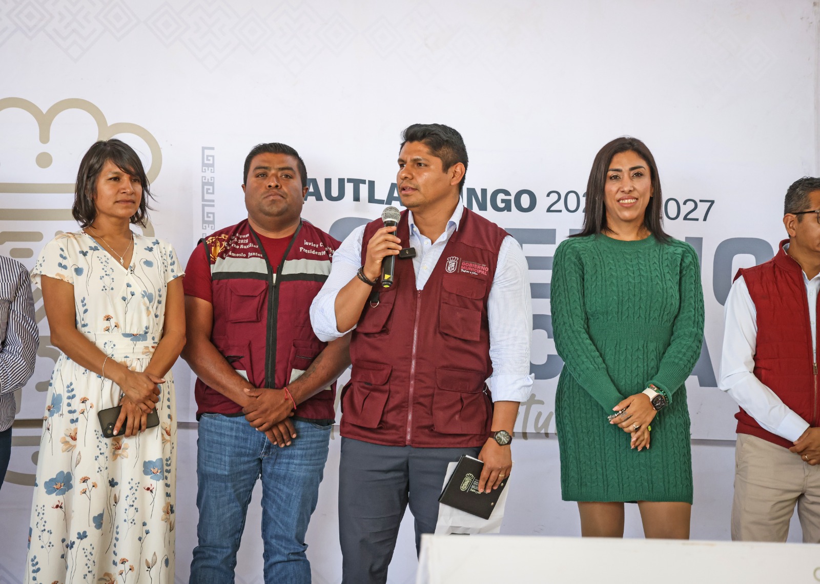 entregan arco techo bachillerato octavio paz 3