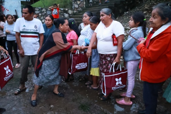 Señala Armenta "problemas de colorimetría" en críticas por entrega de apoyos en la Sierra Norte