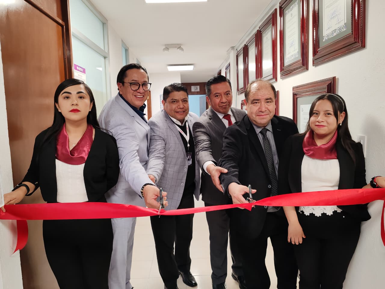 TET Tlaxcala inaugura la Galería de la Transparencia y rinde cuentas