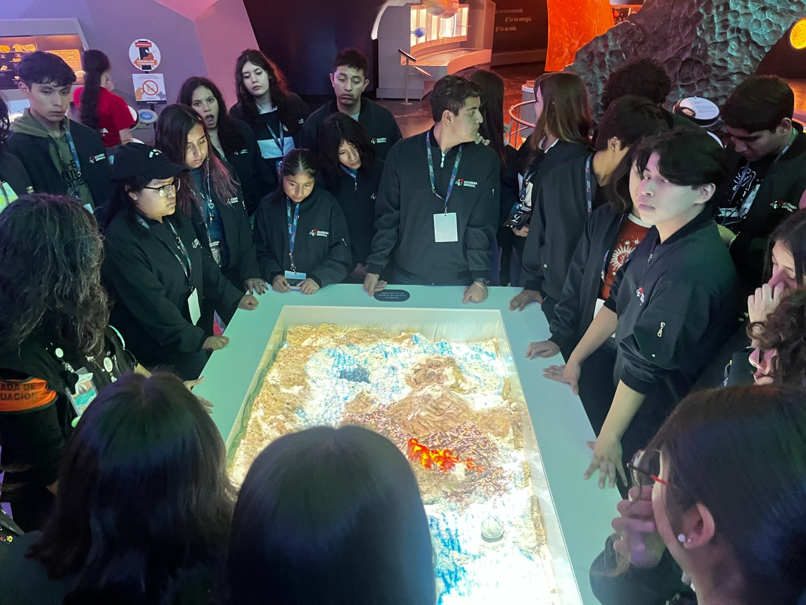 Estudiantes de Tlaxcala brillan en la Academia Espacial de Houston