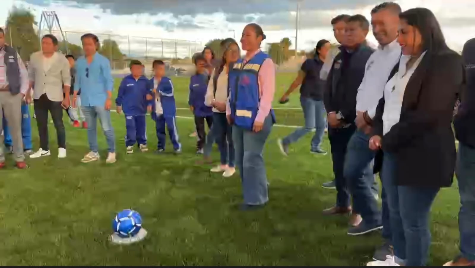 Entrega Guadalupe Cuautle, rehabilitación del Complejo Deportivo Quetzalcóatl