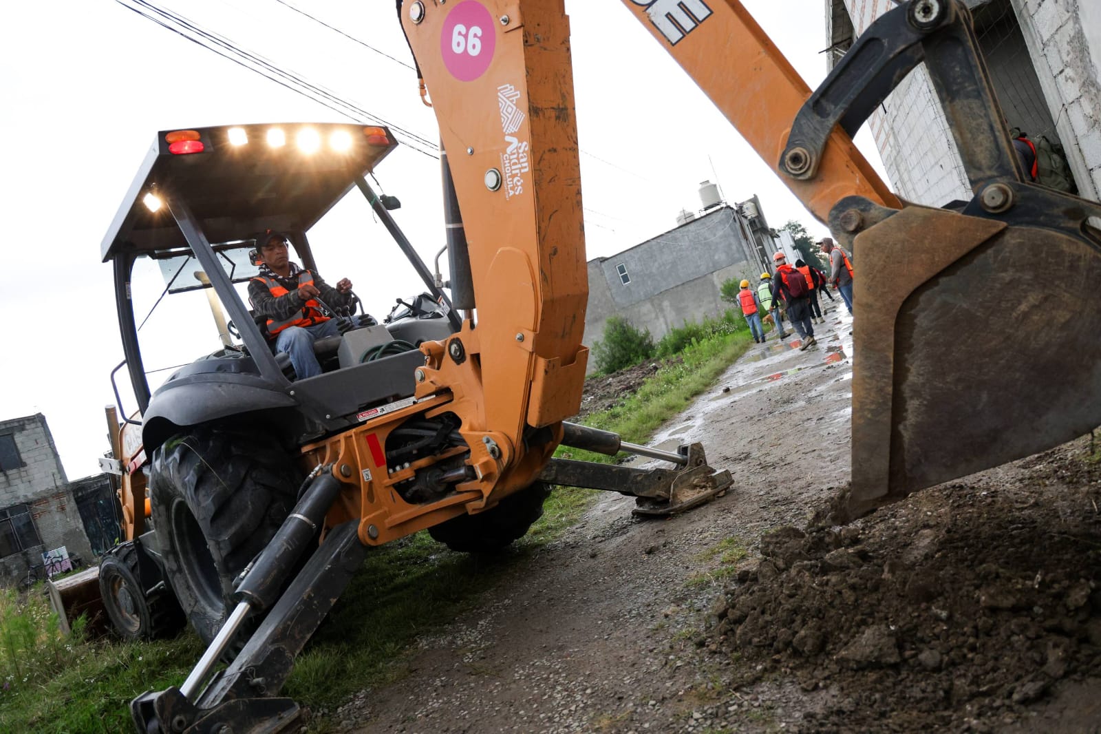 Fortalece Lupita Cuautle infraestructura hidráulica y sanitaria en San Rafael Comac