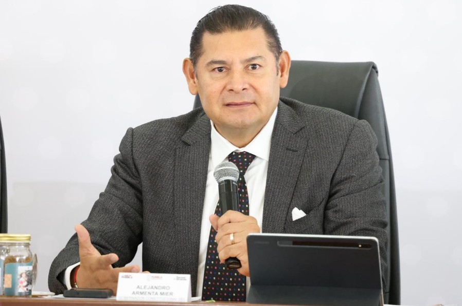 Armenta reitera su compromiso con la legalidad