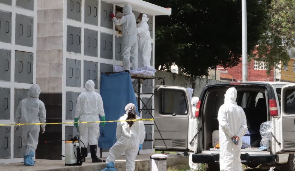 Entrega del cuerpo número 100