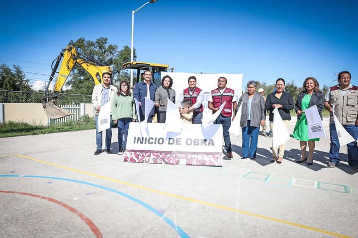 Inicia Omar Muñoz arco techo y techado en instituciones educativas de Cuautlancingo 