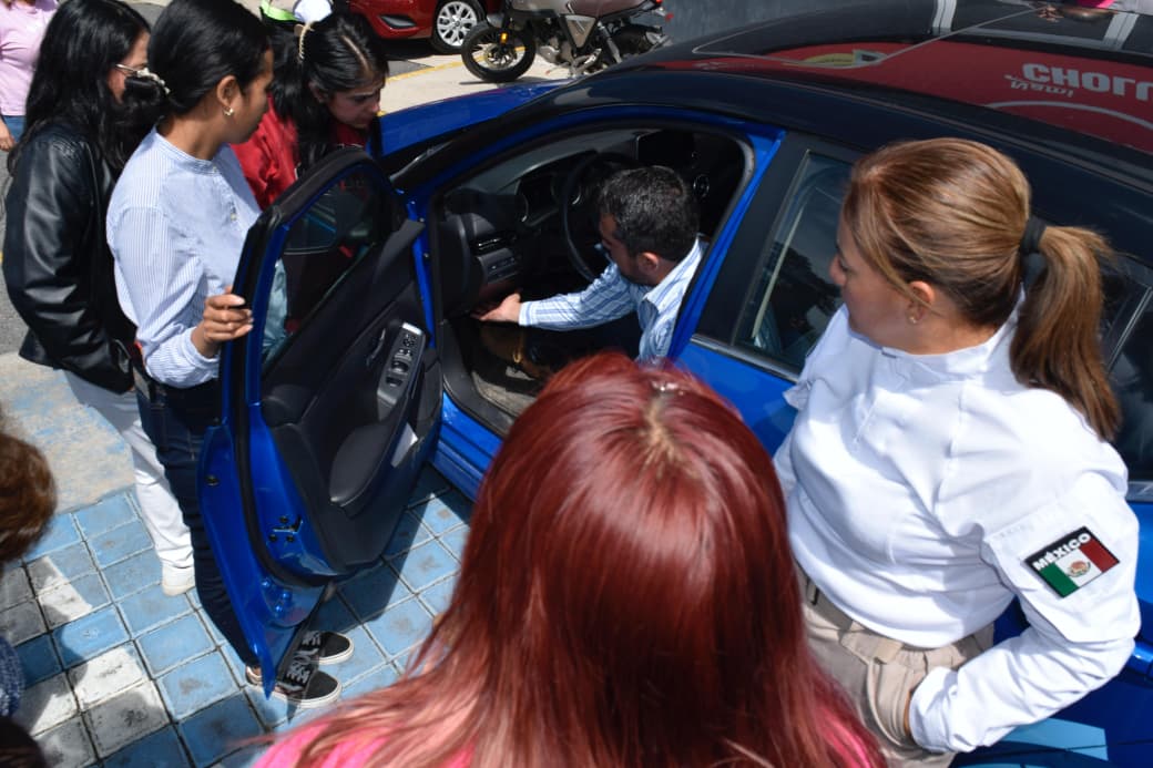 Gobierno de San Pedro Cholula realiza cursos de manejo para mujeres